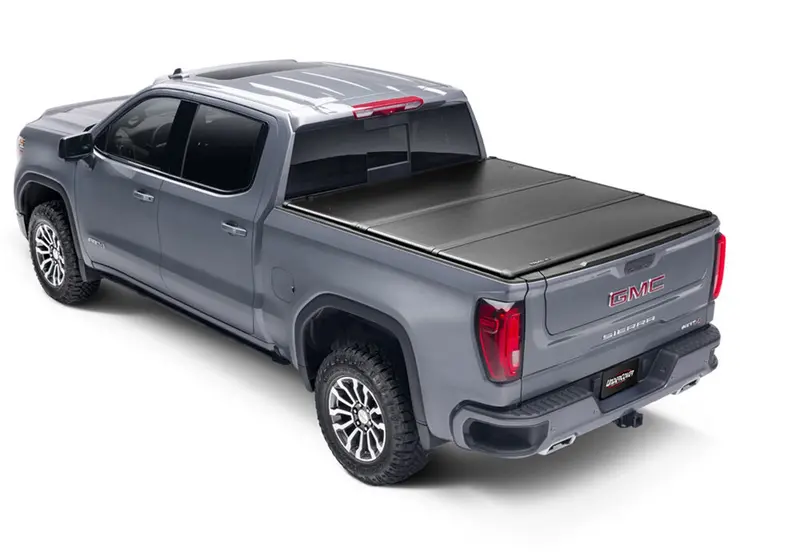 Undercover Triad Hard Tonneau Cover – Sleek Silver Finish, Fits 1999–2018/2019 Chevy Silverado & Gmc Sierra (Model Tr16019) 1